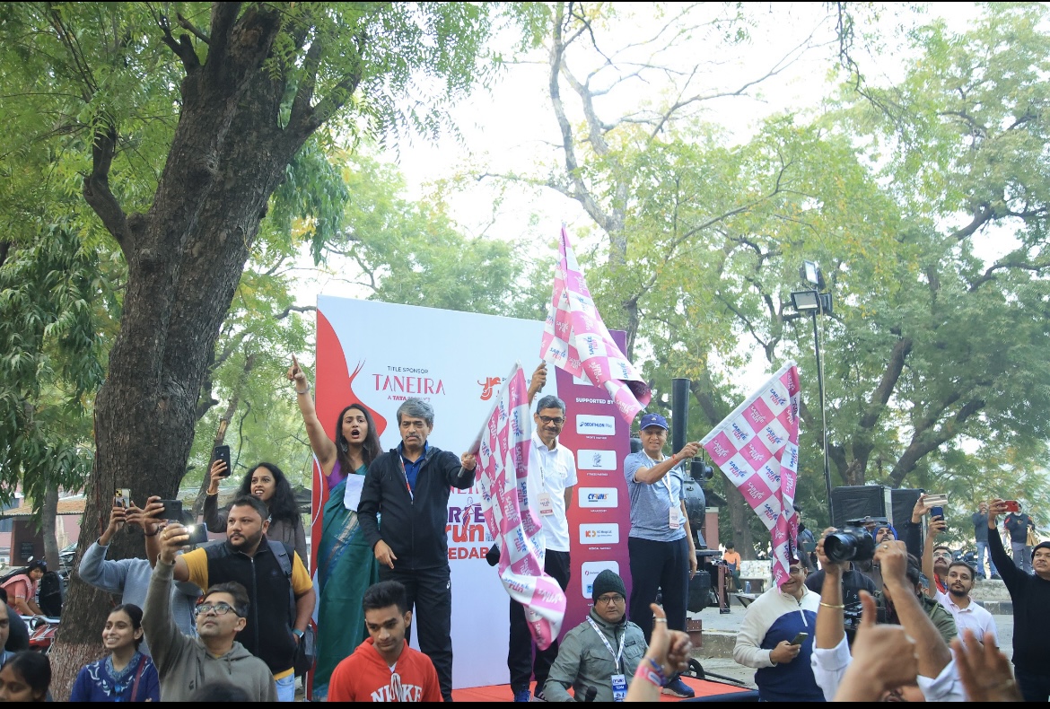 Taneira and JJ Active host an Unforgettable Saree Run Experience in Ahmedabad